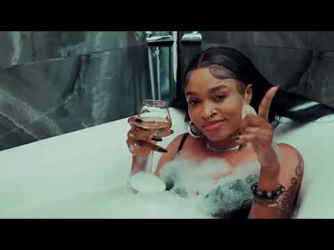 BEEZY QUEEN — ROULETTE RUSSE | OFFICIAL MUSIC VIDEO