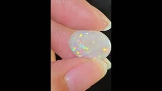 IMPRESSIVE LIGHTNING RIDGE WHITE OPAL 3.70 CT