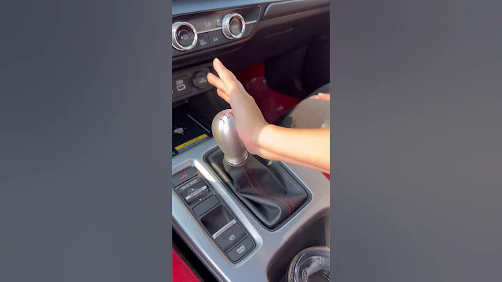 My eight-year-old son practices driving a Honda manual gearbox ￼#savethemanuals #civictyper
