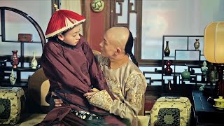 [皇上，我想你了]💖瓔珞纖纖玉手扒住皇帝衣服，這撒嬌粘人的模樣，就是皇帝也奈何不了啊！ #瓔珞的皇家愛情 #令妃傳 #小乔追劇 #中國電視劇