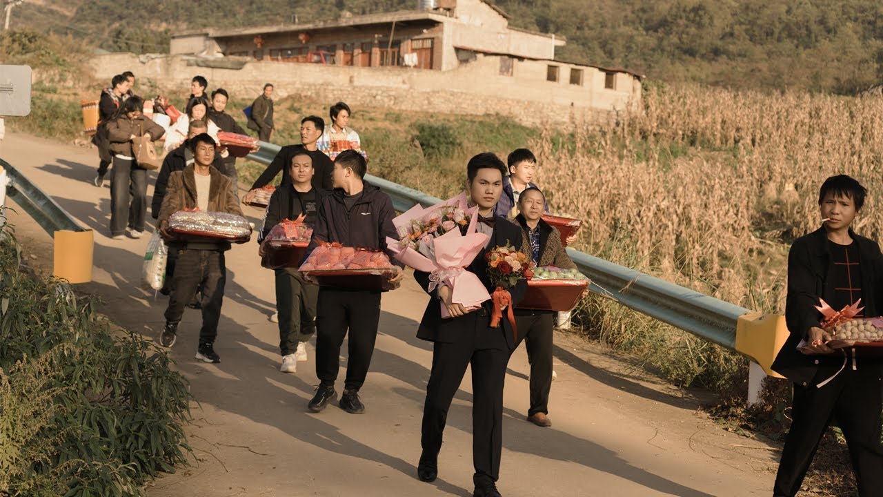 山溝溝嫁到山溝溝，一山走過一個山，中國傳統農村酒席，載歌載舞娶新娘，歡天喜地鬧洞房#wedding #weddingfood #weddingdance #food #motivation