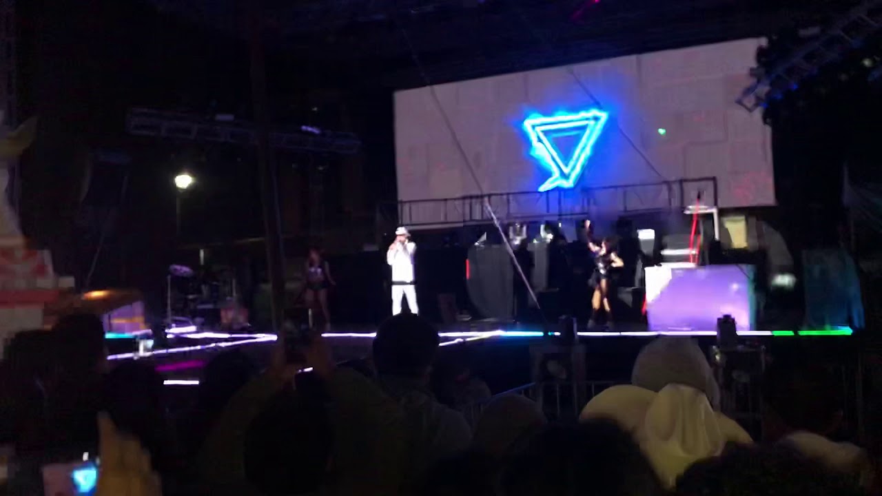 “Sola” Raymix en vivo AlpatláhuacVeracruz 2018 YouTube “Sola” Raymix en vivo AlpatláhuacVeracruz 2018 YouTube