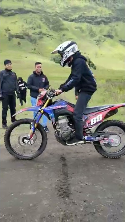 Shorts Story Reel Yamaha R15 R25 MT25 Touring Bromo Feat Honda CRF 150