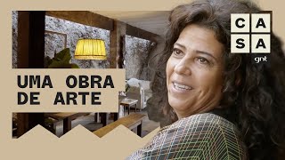 Uma Linda Casa Construída Em Volta De Uma Pedra Lar Vida Interior