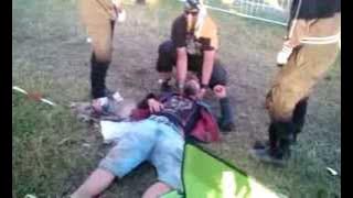 Drunk guy at Getaway festival asks for a punch to the face