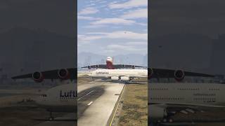 Pilot Reacts Instantly After Plane Blocks Runway
