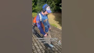 NEVER USE A VACUUM to CLEAN GUTTERS #pressurewashing #softwashing #guttercleaning #cleanwindows