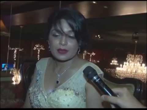 latest-meera's-funny-english-interview-in-dubai-(dubaibliss.com)