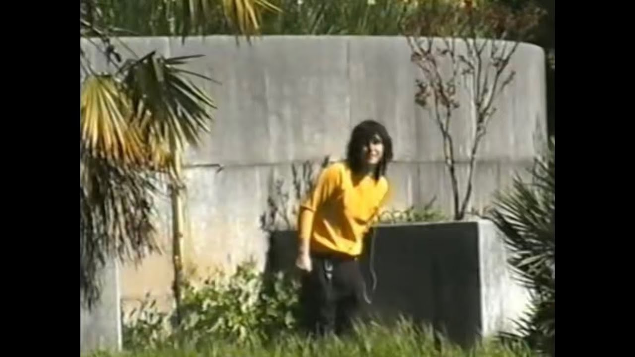 TheFrenchKris - Froid (Clip Officiel) adlı videoyu YouTube'da izle TheFrenchKris - Froid (Clip Officiel) adlı videoyu YouTube'da izle