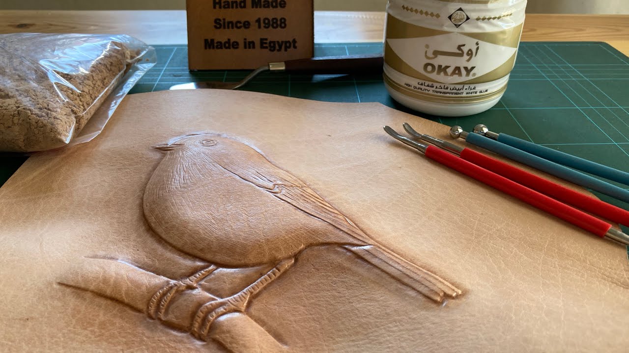 تقنية التقبيب علي الجلد Embossing leather