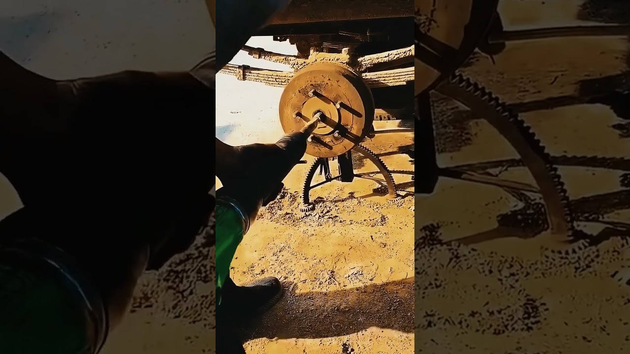 Expert agricultural machinery maintenance ensuring safe operation ✅