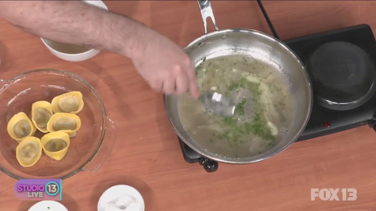 Emerald Eats Making a delicious pasta dish with The Lakehouse Bellevue YouTube