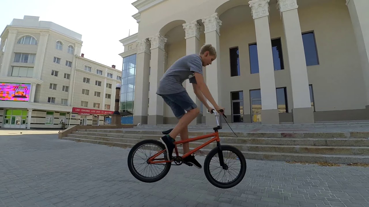 покатушки на BMX с подписчиками в Херсоне . ( 360 в тэпе ) нэсти и игра в  BIKE