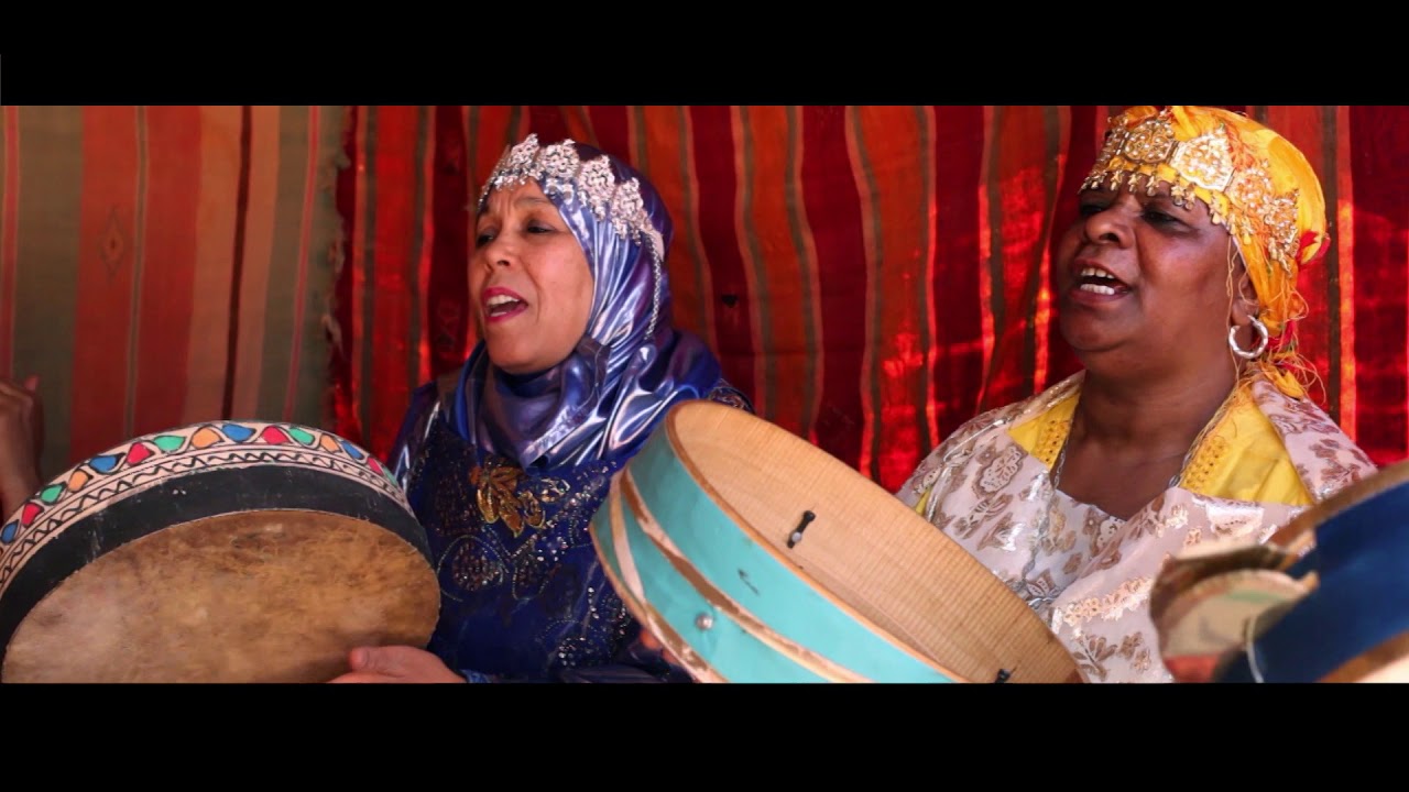 Résultat de recherche d'images pour "Souad Asla photos"