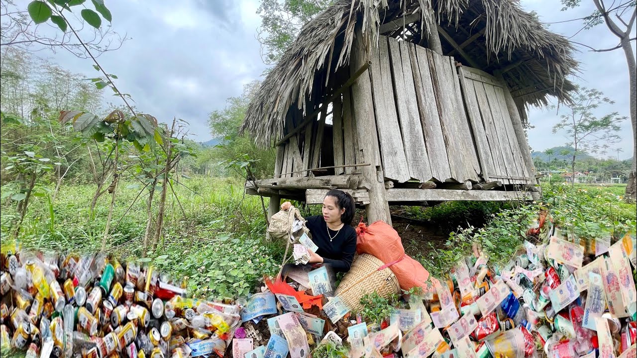 A poor girl found a bag of money under an abandoned house for many years while collecting scrap