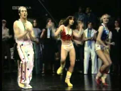 Rick Dees and his Cast of Idiots - Disco Duck  TOTP ( 1976 )