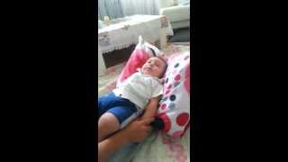 Kendisini Ninniyle Uyutan Bebek Ömer