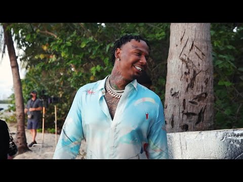 Moneybagg Yo "Clear Da Air" (Music Video)