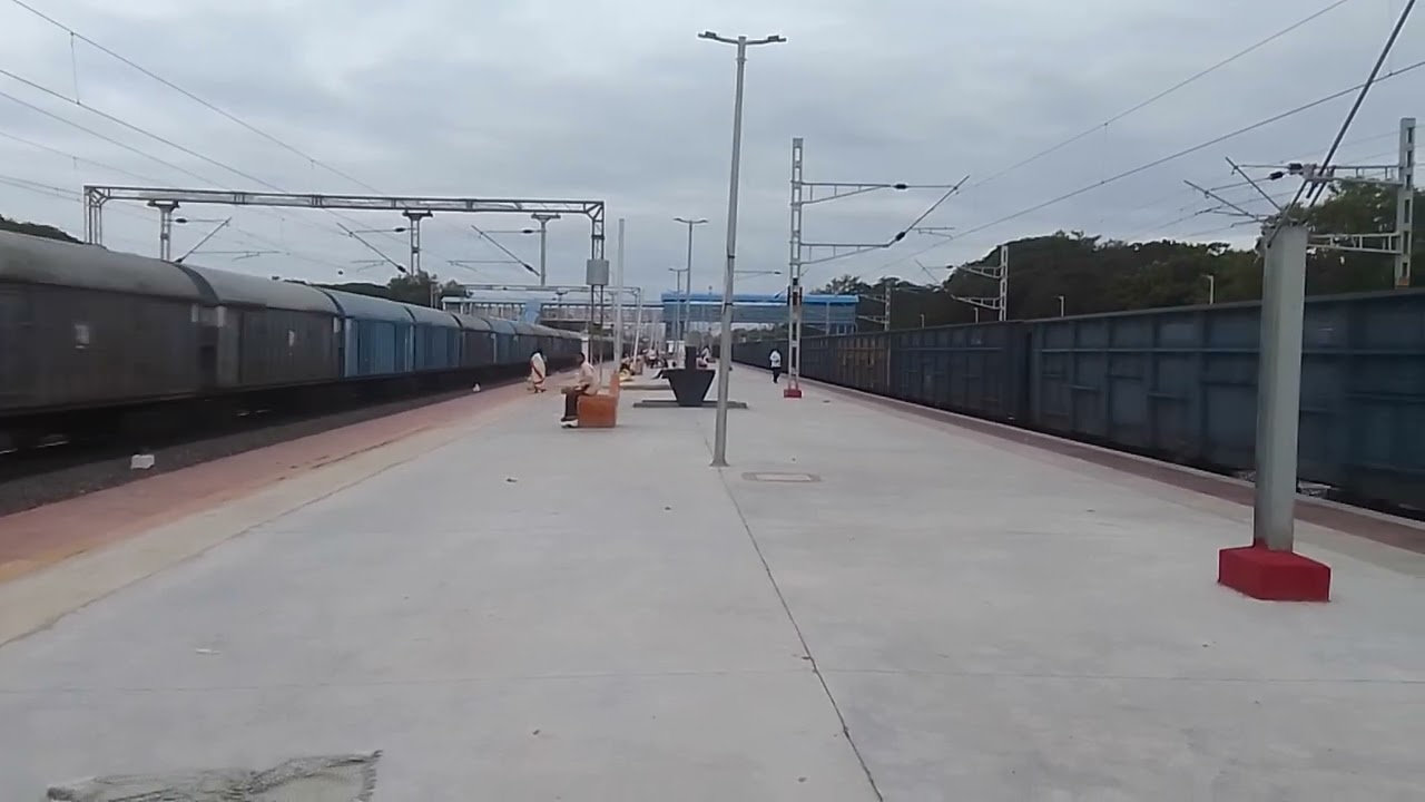 Trains Rasing at Nidubrolu Station  24-08-2024