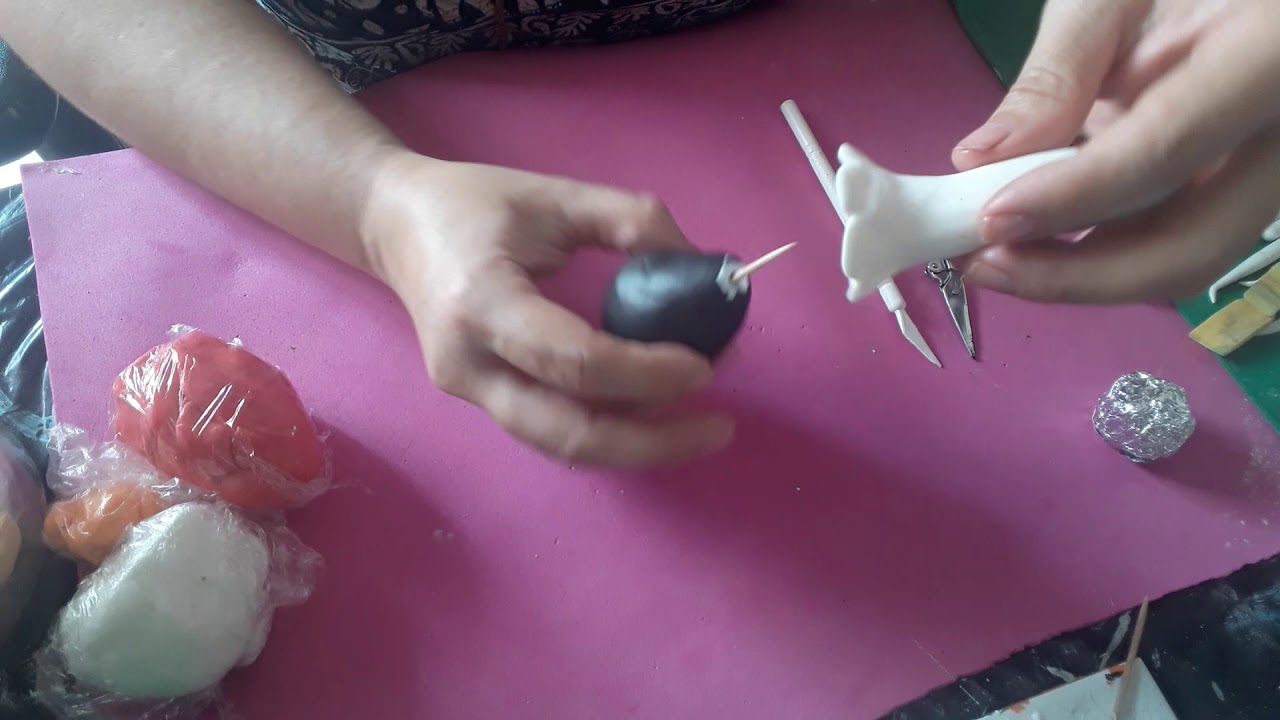 Gallina ojos locos porcelana Fría