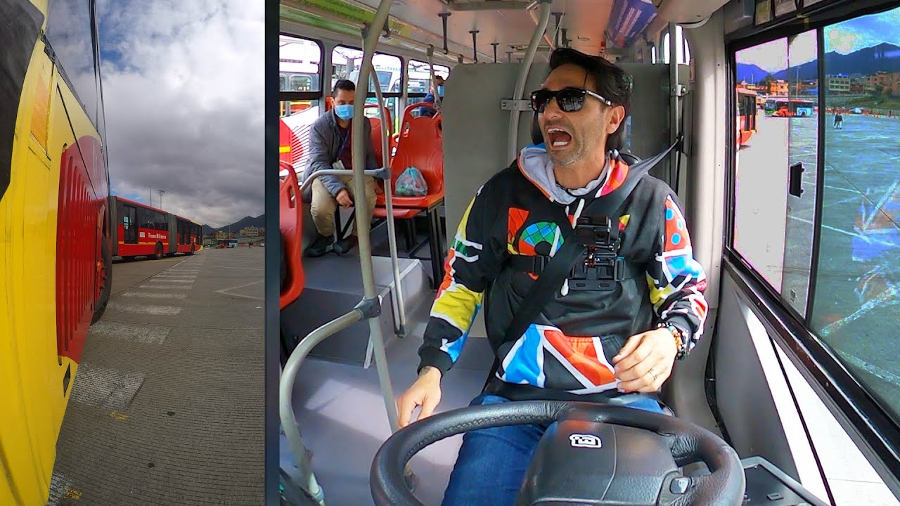 RETO TRANSMILENIO BIARTUCULADO 3 vagones en REVERSA