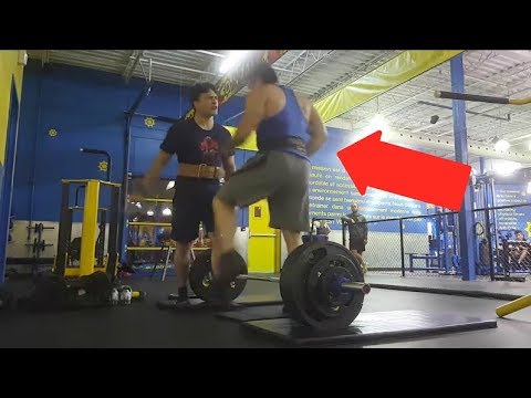 Kid Gets Attacked For Deadlifting In A Gym Youtube Kid Gets Attacked For Deadlifting In A Gym Youtube