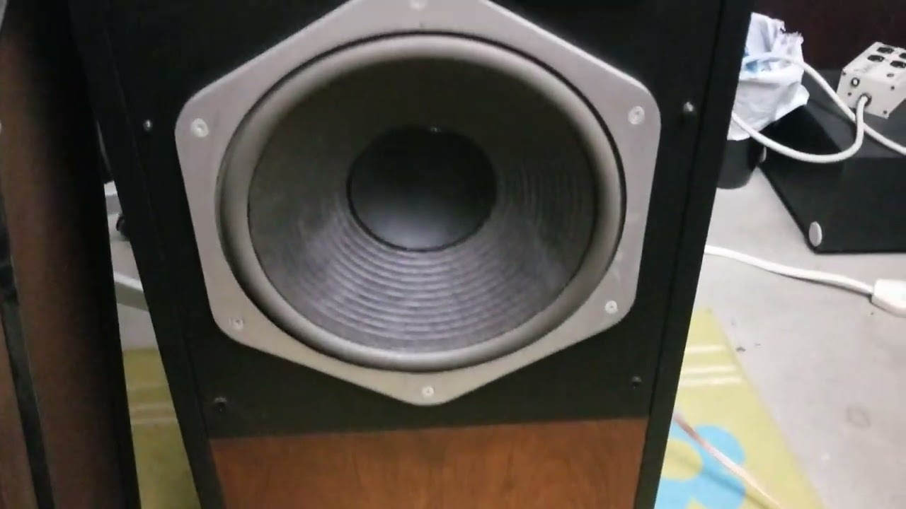 Marantz 4140 and Marantz HD880