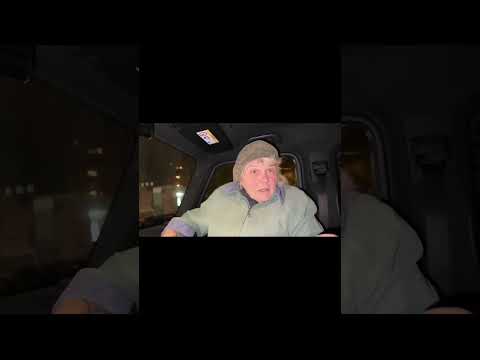 Бабушка Плохогопарня советует взять квартиру вместо гелика #plohoyparen #плохойпарень#whoplohoyparen