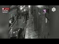 مشاهد صادمة رصدتها كاميرا مراقبة جنود الاحتلال يعتدون على عمال نظافة فلسطينيين في مدينة قلقيلية