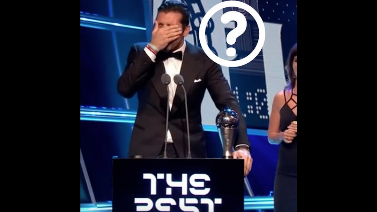 Buffon can not speak English in The Best FIFA Football Awards 2017