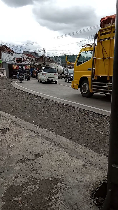 suasana sore depan pasar lingga pura tonjong brebes #shorts #ngapak #bumiayu
