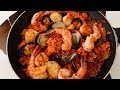 Kimchi Fried Rice with Seafood (Haemul kimchi bokkeumbap: 해물김치볶음밥)