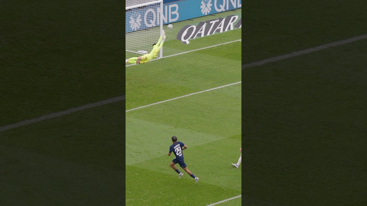 Effortless Barcola. 😎🎯💫