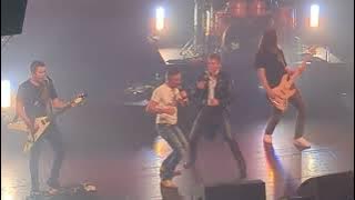 Breaking the law (Judas Priest) by Helmut Hellmut Lotti and his brother Johan Lottigiers.