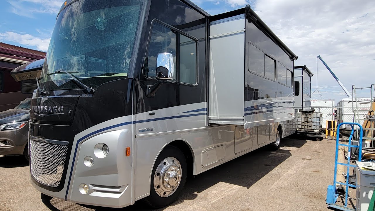 2021 Winnebago Adventurer 36Z walk though. - YouTube
