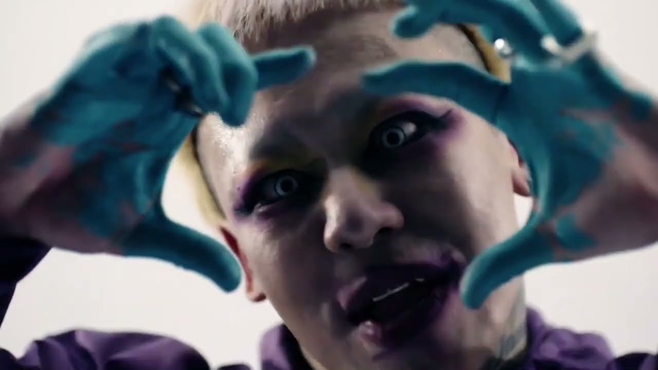 DIR EN GREY - 人間を被る-Ningen o Kaburu- - YouTube