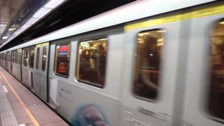 台北捷運C321型Aspire彩繪車離站(忠孝敦化).avi