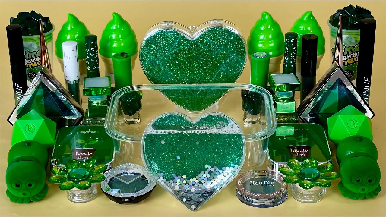 Зеленый слайм. 💚💤 Добавляю в слайм косметику, блестки и бусины 👑 ASMR Slime 2160p.