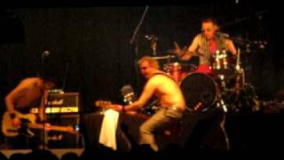 Toy Dolls: Harry Cross + Wipe Out. La Mirona, Salt (Girona). 17th April 2010. 2 of 2 videos.