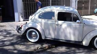 Fusca do titi em manutenção e 💩do titi tb kkkkkkt😂👏