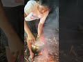 memasak di hutan dan berkemah. #camping#solocampinghujanderas#campinghujanderas#shelter #hujanderas