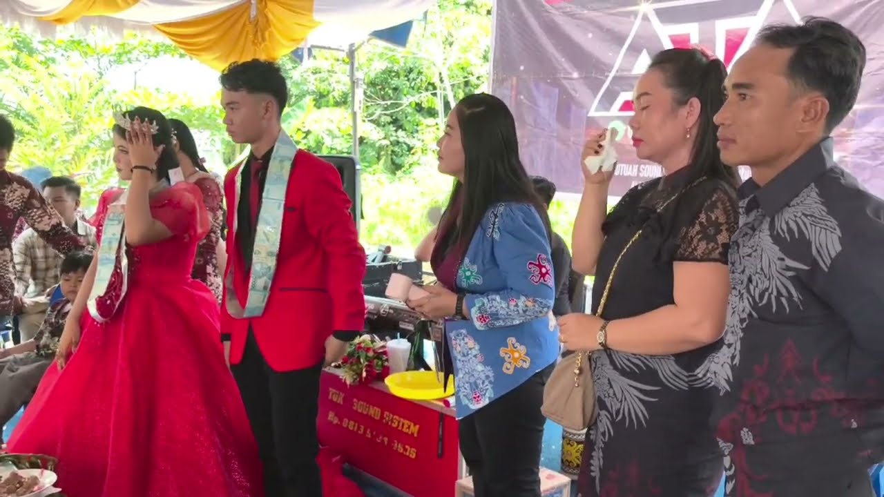 KARUNGUT TANDAK TIMANG ~ BY RISNA L AGAN~ WEDDING SUNIL & CINTA LAURA~ DIDESA DANAU RAWAH