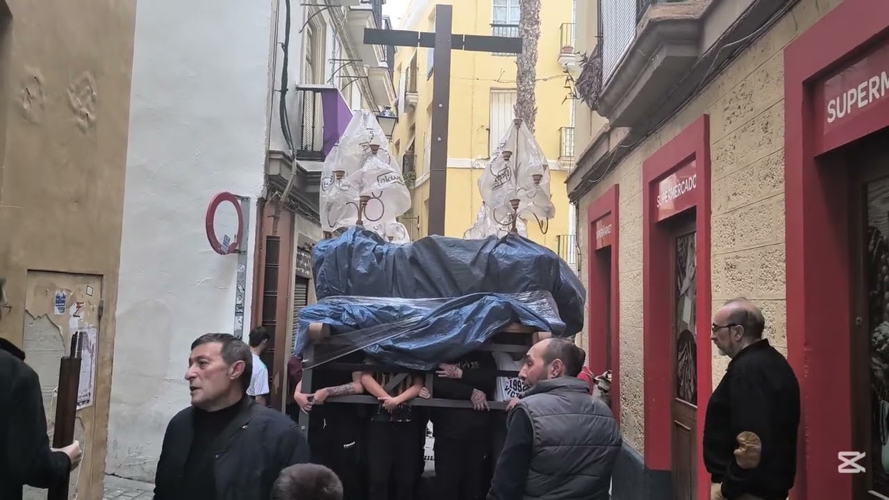 Traslado del paso de misterio de las siete palabras Cuaresma Cádiz 2025