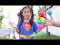 Afsheena Bermain Mengisi Air Dalam Balon Daddy Finger Nursery Rhymes | Learn Colors With Balloons