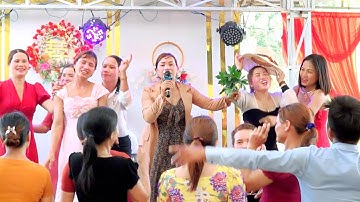 Cô gái hre hát rất hay và sôi động tại đám cưới miền núi