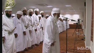 الشيخ الخليلي يصلي بالناس إمامًا صلاة خاشعة مع تلاوته لخواتيم سورة الحشر، أحمد بن حمد الخليلي