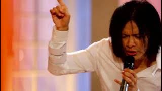 Gigi - Meja Ini (Live at Music Everywhere) **