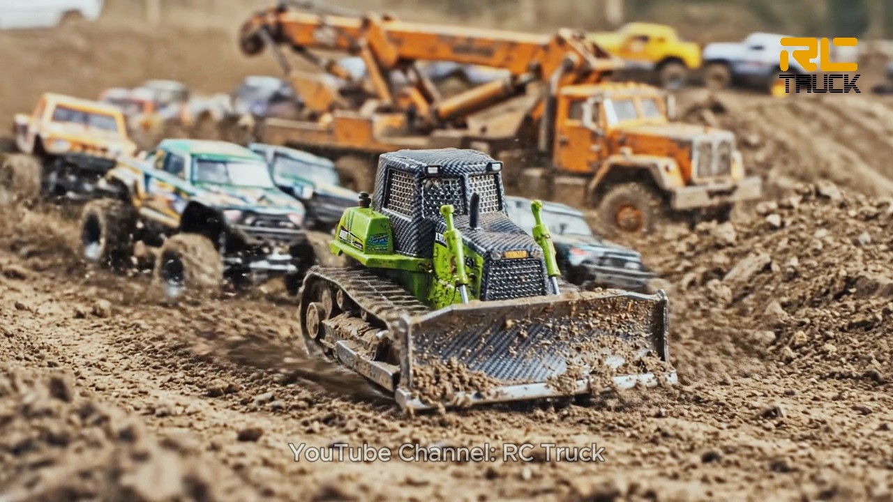 Turns, jumps, and high-speed drafting lead to an epic finish line photoC