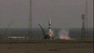 Soyuz TMA-4 launch