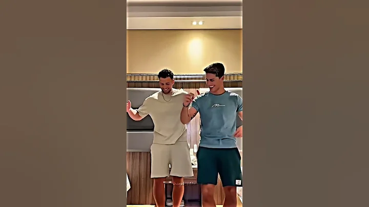 subscribe - hips don't lie ❤️🫶🏻 #tiktok #dance #trending